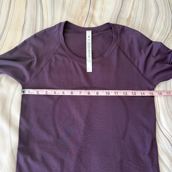 Lululemon Swiftly Tech Long Sleeve 2.0 Grape Thistle / Grape Thistle Size 6 $78 - Picture 11 of 14
